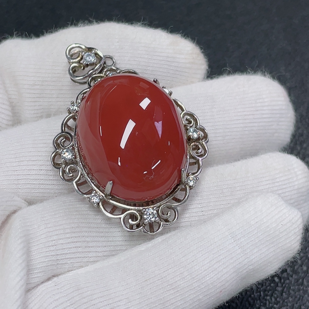 C31577942 South Red Agate Pendant Non-Gold Visible Organic Matter Total Weight Approx. 14.16g