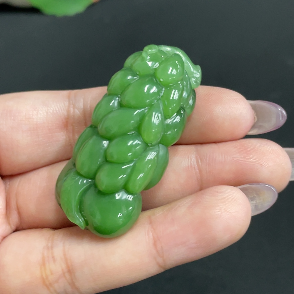 H33931598 Hetian Jade Pendant, Many Children and Much Happiness, Total Weight About 29g