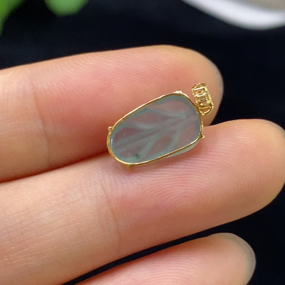F33834795 Jadeite Leaf Inlaid Pendant 18K Total Weight Approx. 0.48g