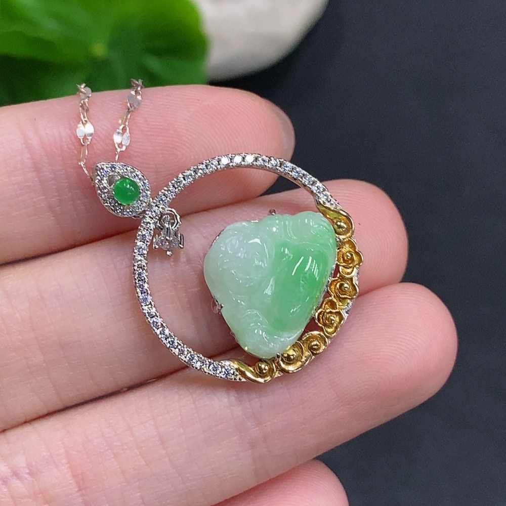 F34077362 Jadeite Buddha Pendant Non-Gold Setting Total Weight Approx. 4.4g (Including Chain)