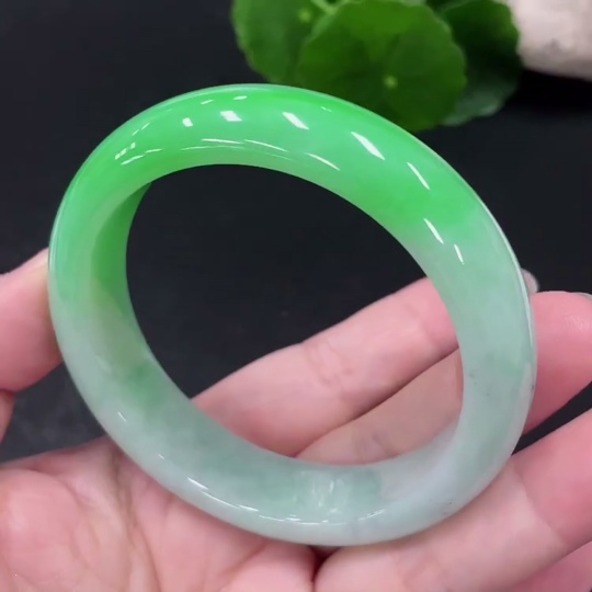 F31675154 Jadeite Circle Bracelet, Size 54.5, Total Weight Approx. 62.3g