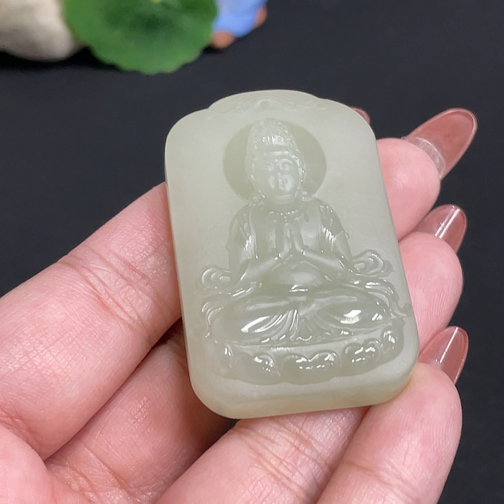 H35101301 Hetian Jade Pendant Guanyin Total Weight Approx. 37.2g