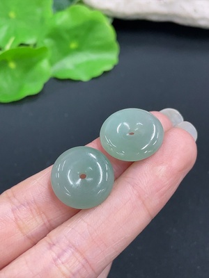F41949270 翡翠平安扣挂件 一手走 货品总重约6.11克