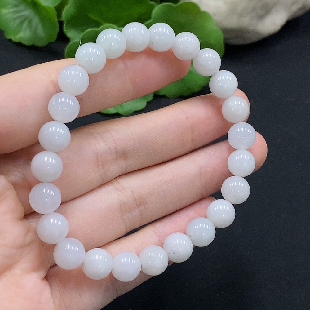 F35113955 Jadeite bracelet, approx. 7.8mm beads, total weight about 20.27g