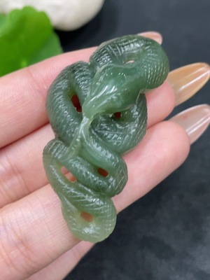 H32704767 Hetian Jade Pendant Snake Total Weight About 16.7g