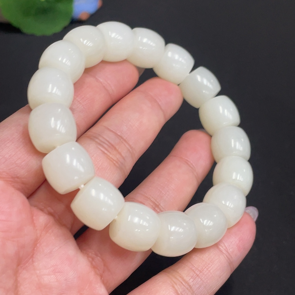 H33901251 Hetian Jade Bracelet, Approx. 13.0mm, Total Weight Approx. 63.5g