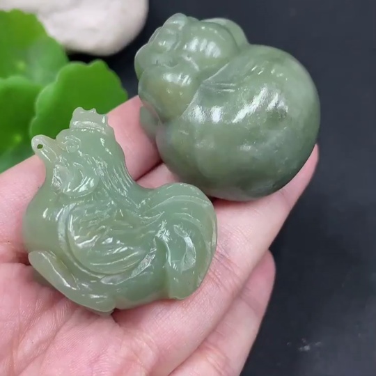 H30521831 Hetian Jade Handheld Carving - Rooster + Pig, Total Weight Approx. 99.7g