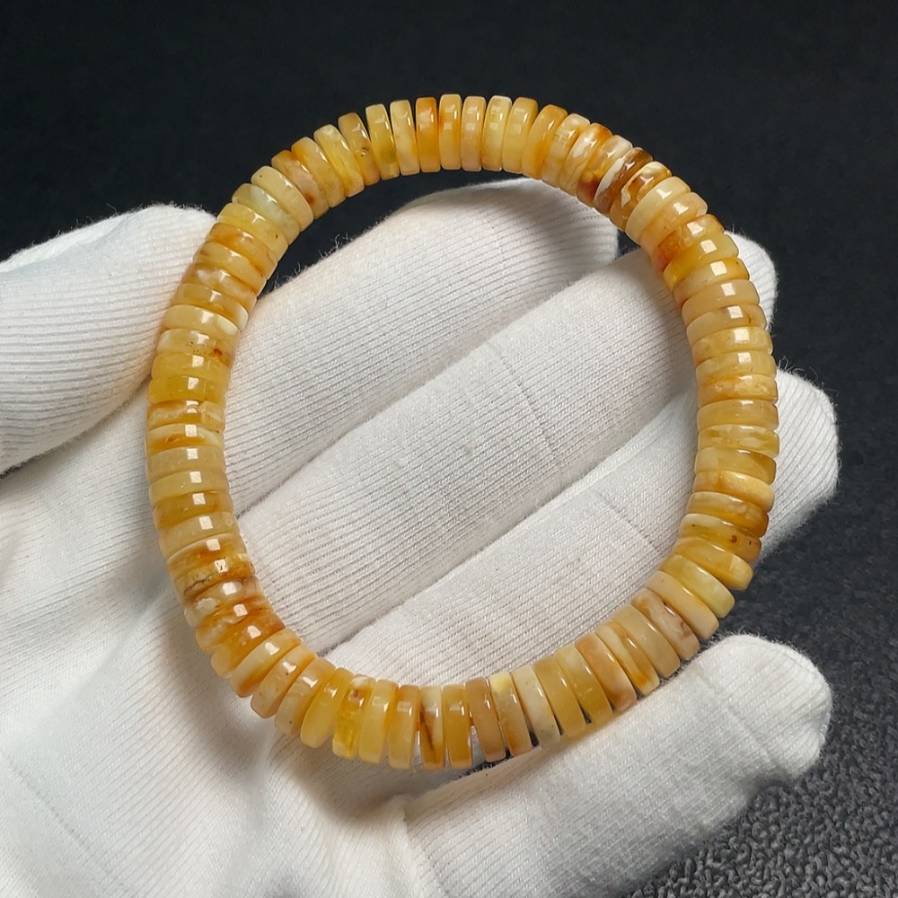 C30510724 Amber Honey Beeswax Bracelet, Approx. 8mm, Total Weight Approx. 9.15g