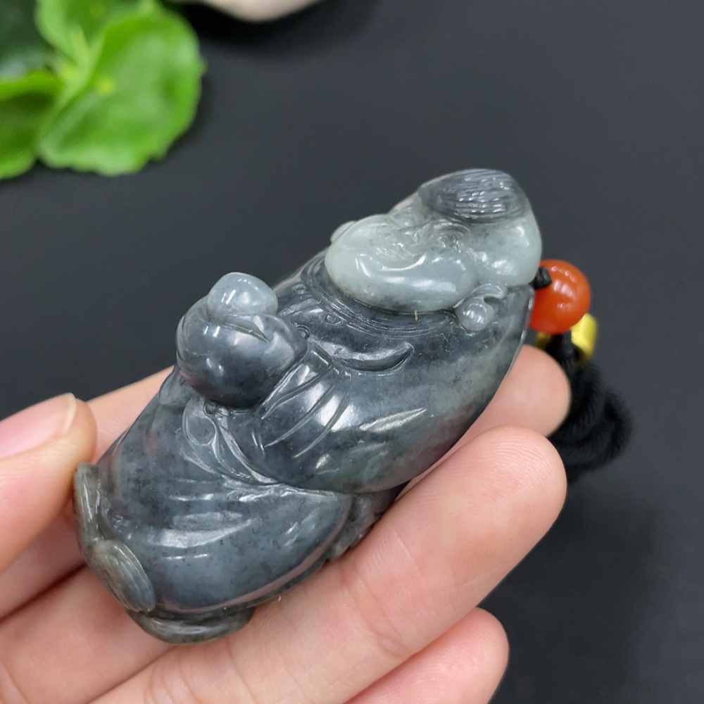 H29352397 Hetian Jade Pendant Child Total Weight (with rope): 66.2g Undetermined skin color origin