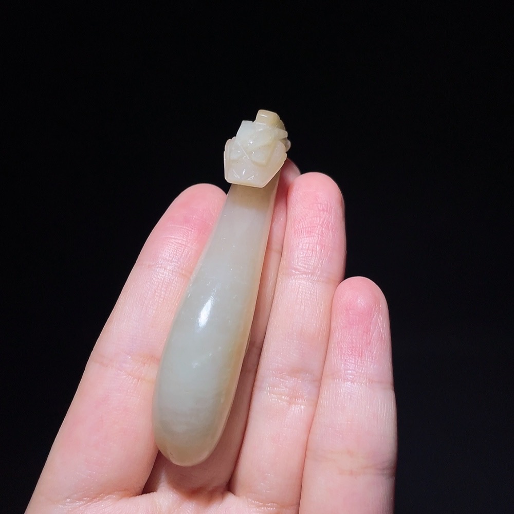 W32716727 Ming Dynasty Hetian Jade Dragon Head Belt Hook (Chongqing Gegu Rating)