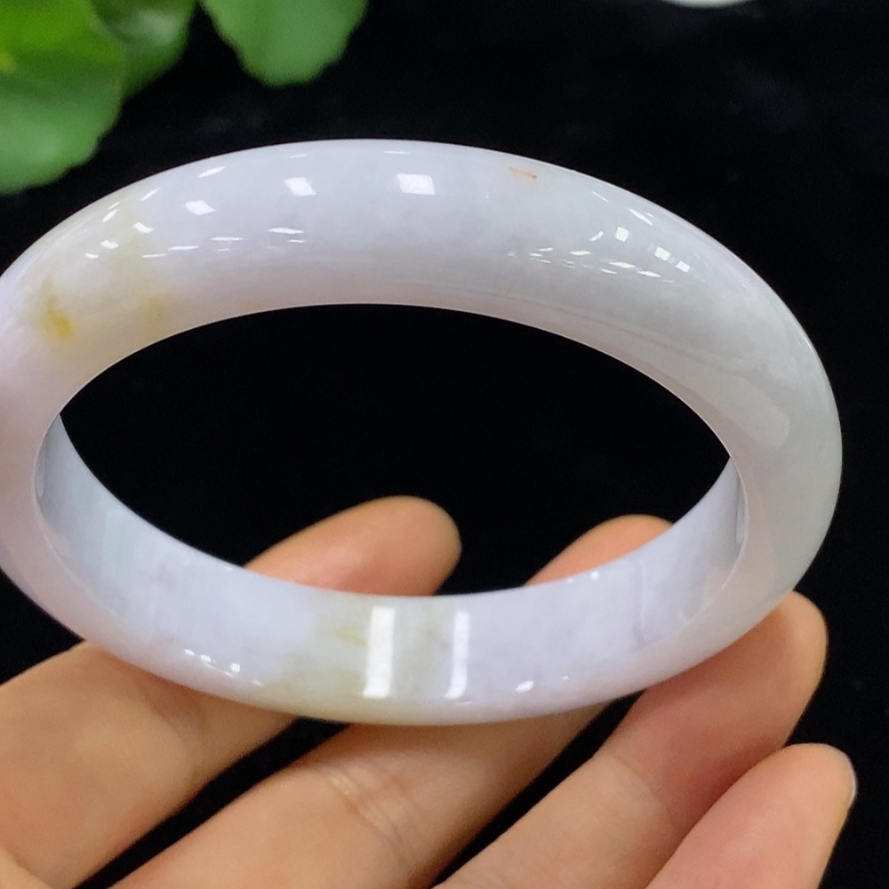 F34974240 Jadeite Round Bangle Size 59.8 Total Weight Approx. 64.2g Yellow Part Color Origin Undetermined
