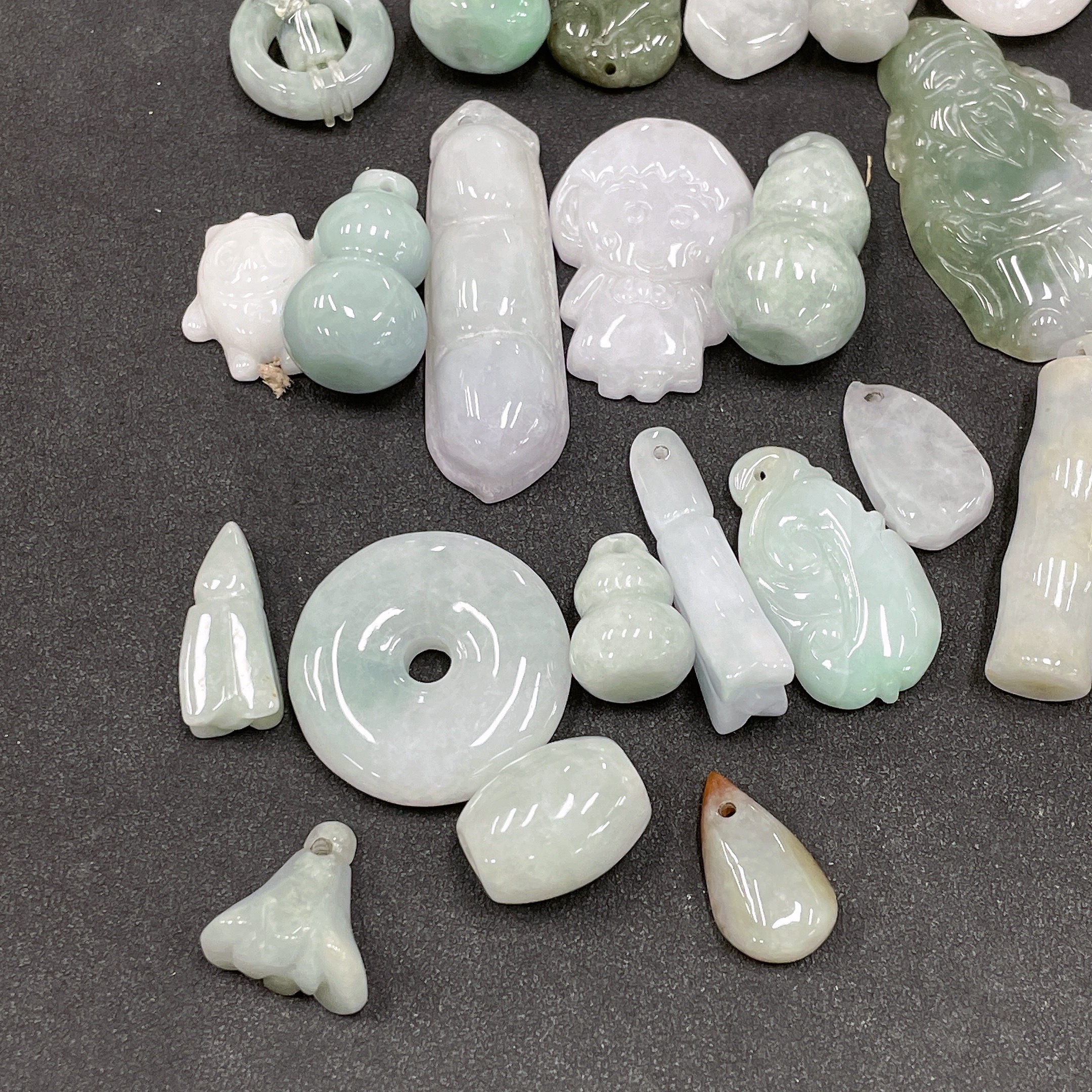 F08846766 Jadeite Pendant