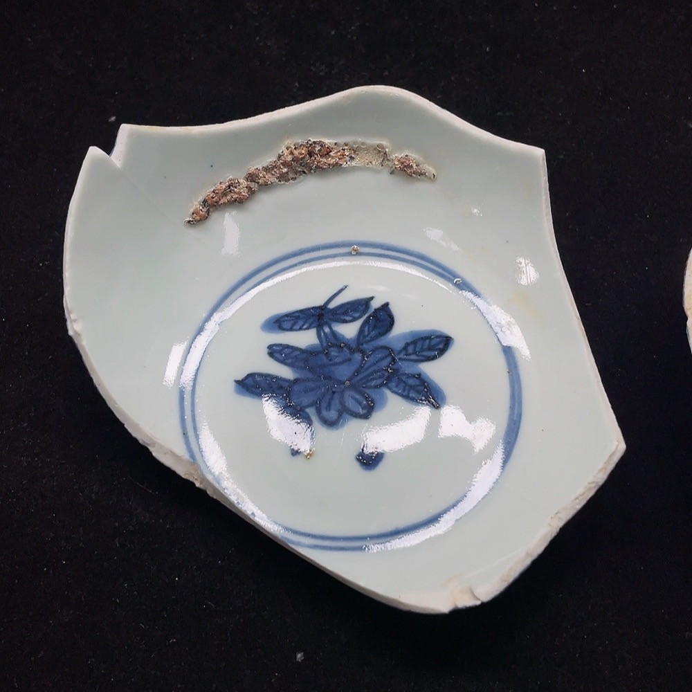 W33842522 2 pieces of ceramic fragments, a set of Ming Dynasty blue and white porcelain fragments (subject to actual item)