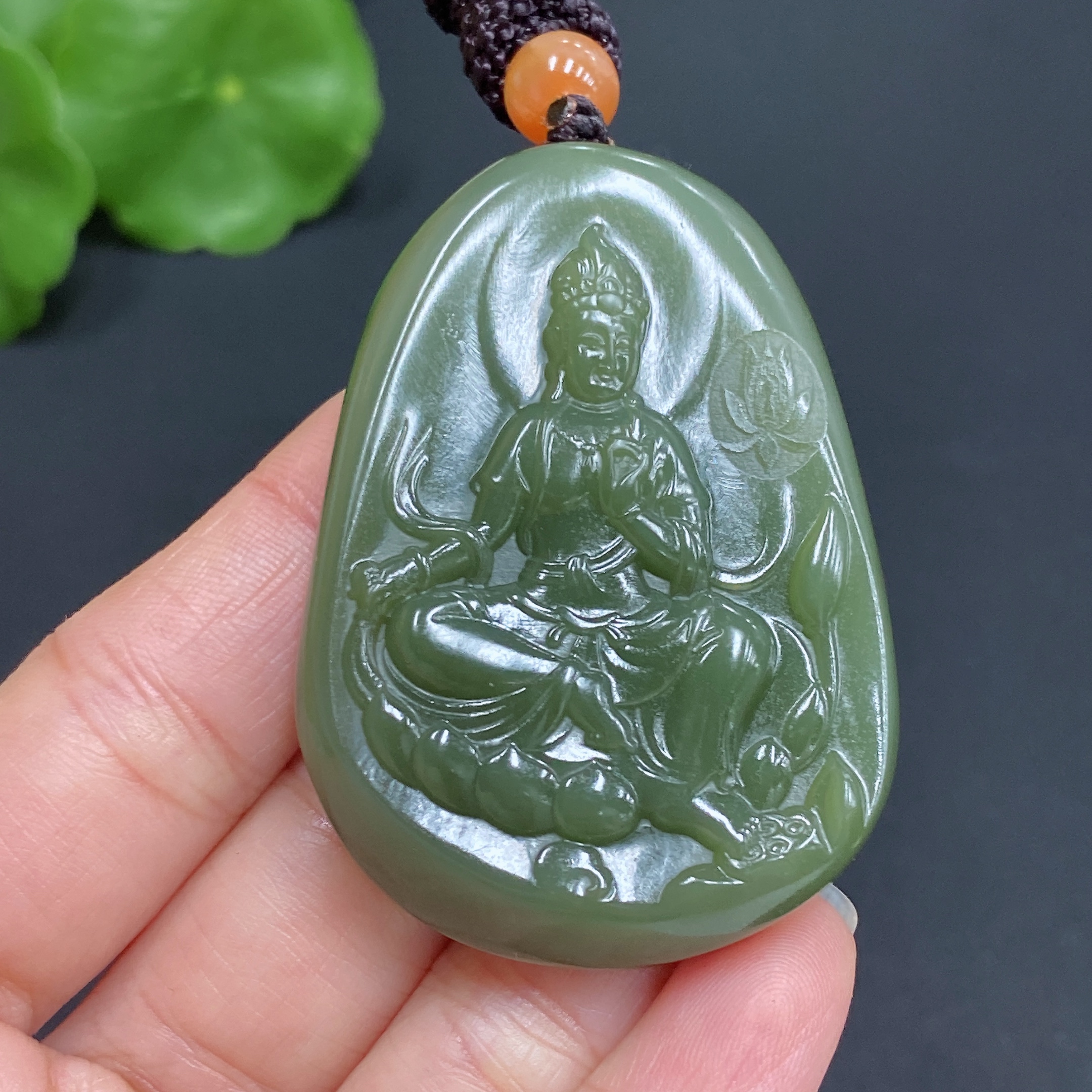 H24833952 Hetian Jade Pendant Guanyin Total Weight Approx. (Including Rope) 39g