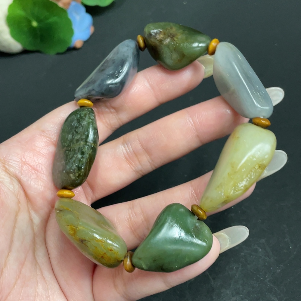 H28273682 Hetian Jade Bracelet (Undetermined Skin Color Origin, Total Weight Approx. 88.7g)