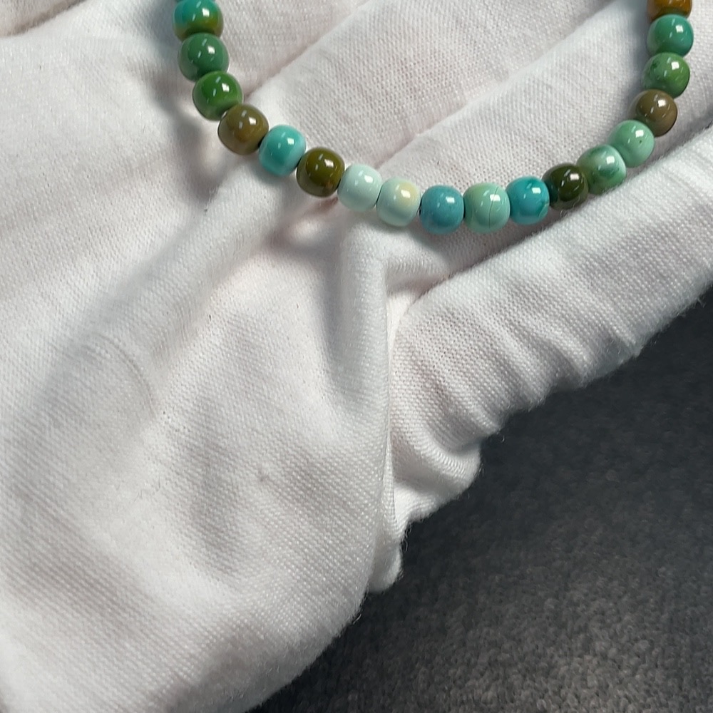 C34952755 Turquoise Bracelet with Other Mineral Components, Approx. 7.15g Total Weight, 5.2mm Beads (Mineral-Included)