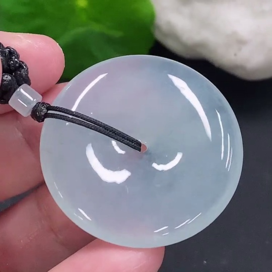 F33932774 Jadeite Peace Knot with Cord, Total Weight Approx. 21.4g