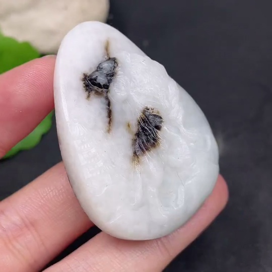 H31635340 Hetian Jade Pendant - Ascending Mountain Tiger, Total Weight Approx. 29.7g, Color Origin Undetermined