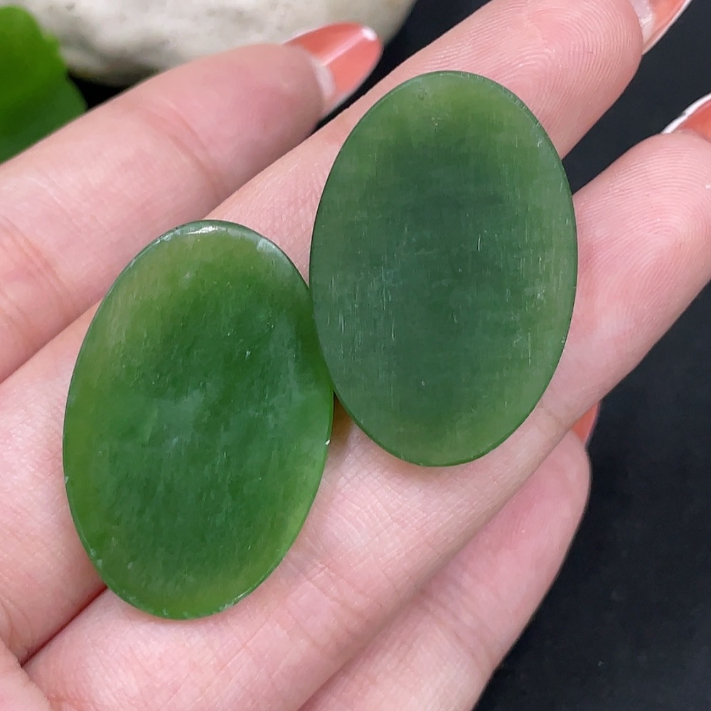 H34017670 Hetian Jade Egg-shaped Pendant (Total weight: approx. 10.8g)
