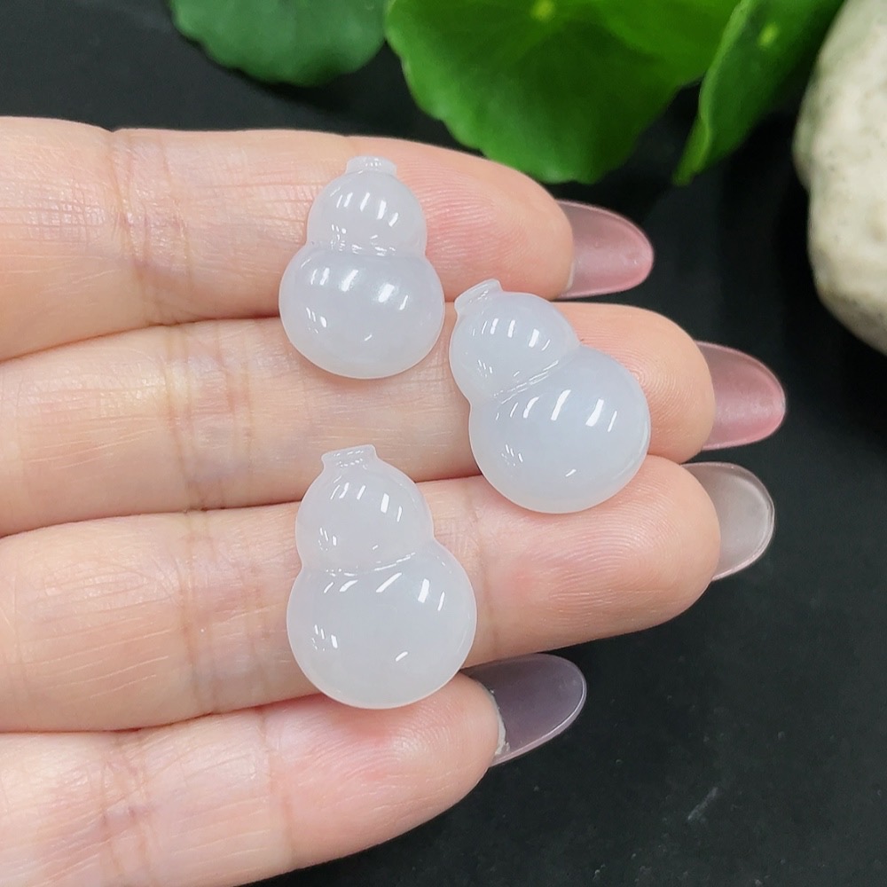 F34982979 Jadeite Gourd Inlaid Pieces Sell as a Lot