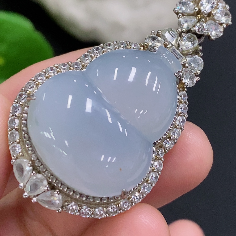 F33857987 Jadeite Gourd Inlaid Pendant Non-Gold Inlaid Total Weight Approx. 18.7g