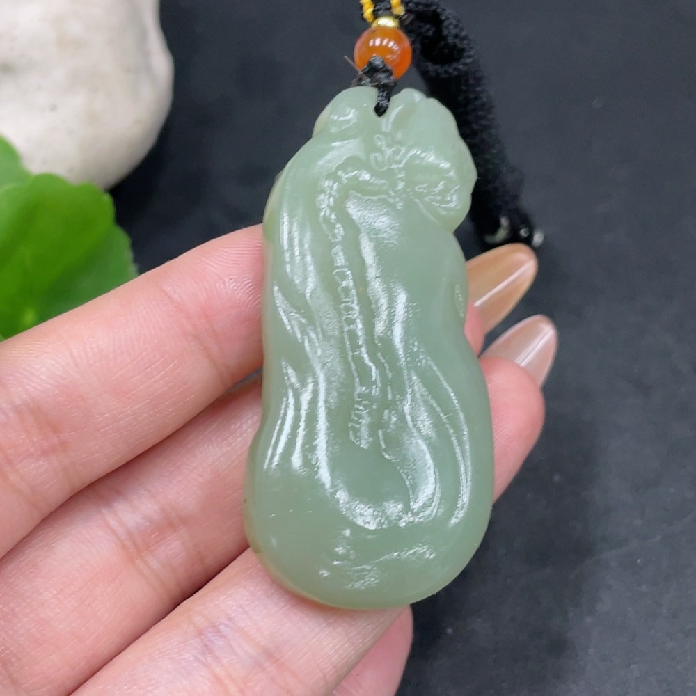 H32725585 Hetian Jade Pendant Lotus with Non-Hetian Jade Beads Total Weight Approx. 24.8g (Including Cord)