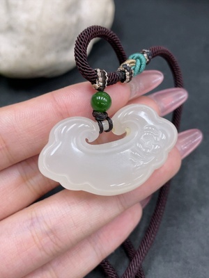 H33897385 Hetian Jade Pendant Ruyi