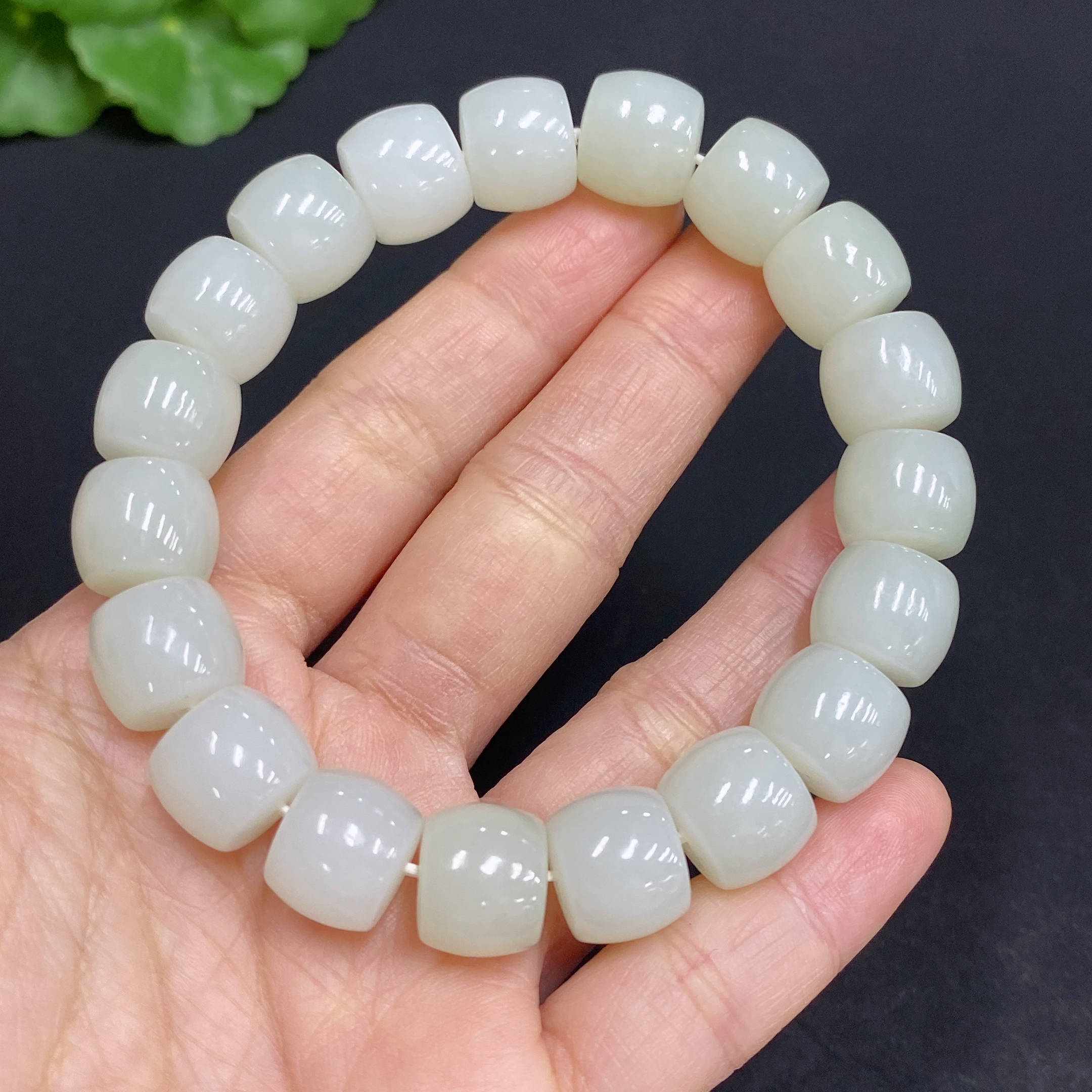 H29328266 Hetian Jade Bracelet, approx. 11.6mm beads, total weight about 52.6g