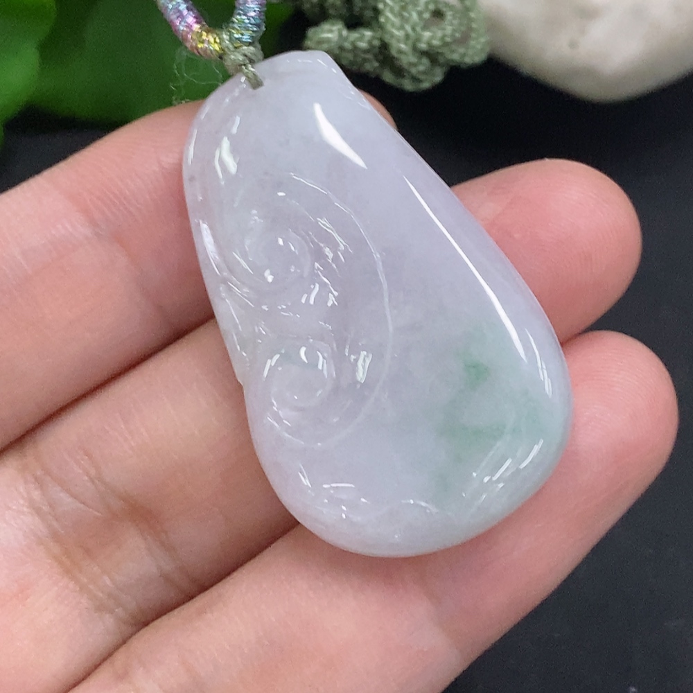F35107723 Jadeite Ruyi Pendant, total weight including string approximately 10.1g