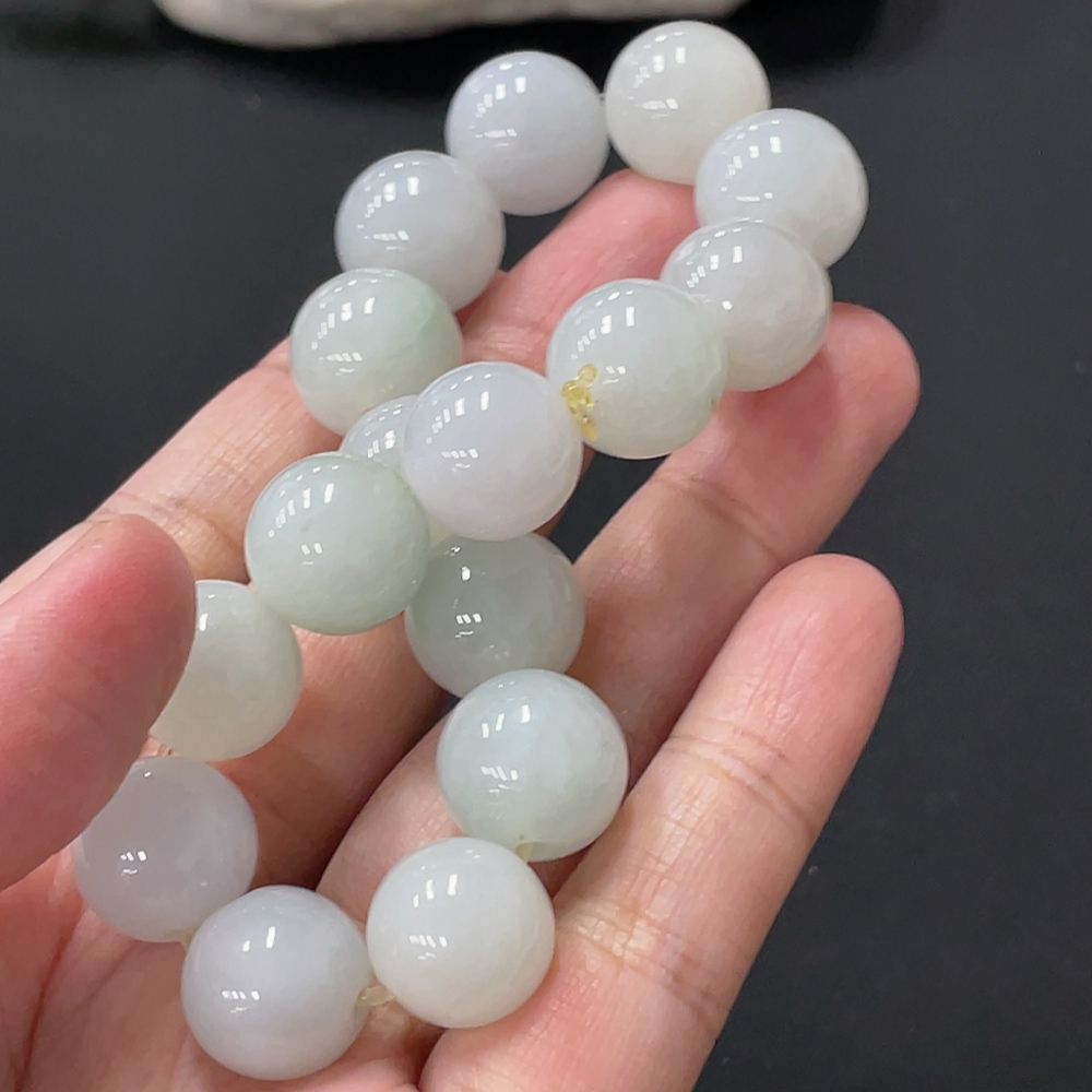 F35147315 Jadeite Bracelet Approx. 13.7mm Beads Total Weight Approx. 65.5g