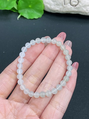 F40768996 翡翠手串 卡5.4mm左右  货品总重约7.75g