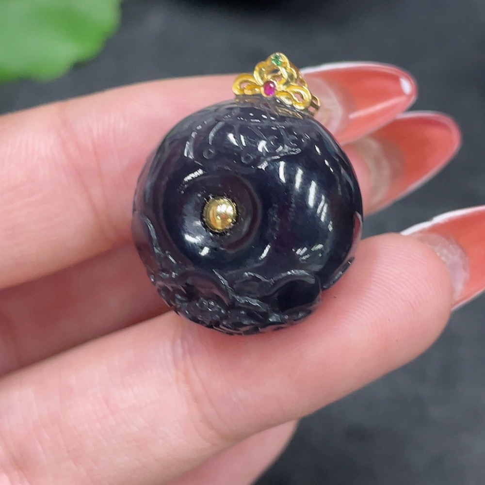 H34980092 Hetian Jade Pendant Carved Flower Button with 18K Gold Clasp, Total Weight Approx. 9.7g