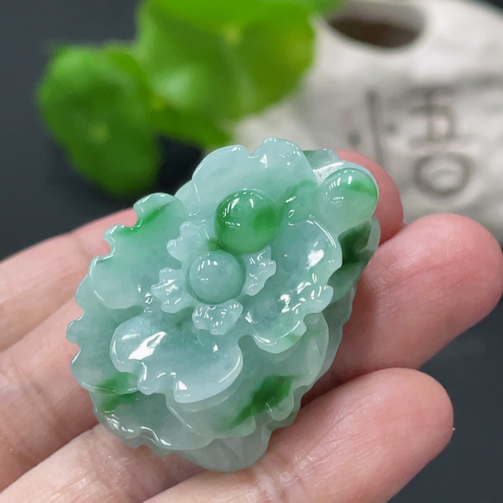 F34019098 Jadeite Harmony and Beauty Hand Tablet