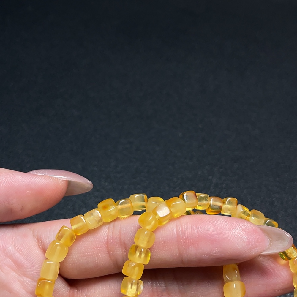 C35096641 Amber Beeswax Bracelet, Total Weight Approx. 7.59g, Sell as a Lot