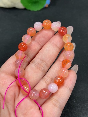 H41939347 盐源玛瑙手串 卡8.9mm左右 仅红色 货品总重约22.1g