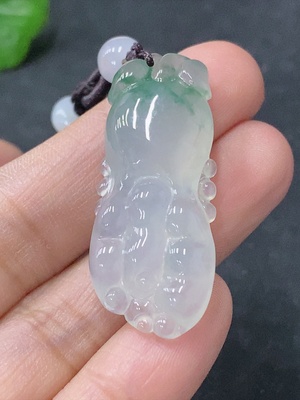 F33912797 Jadeite Chayote Pendant Total Weight About 11g