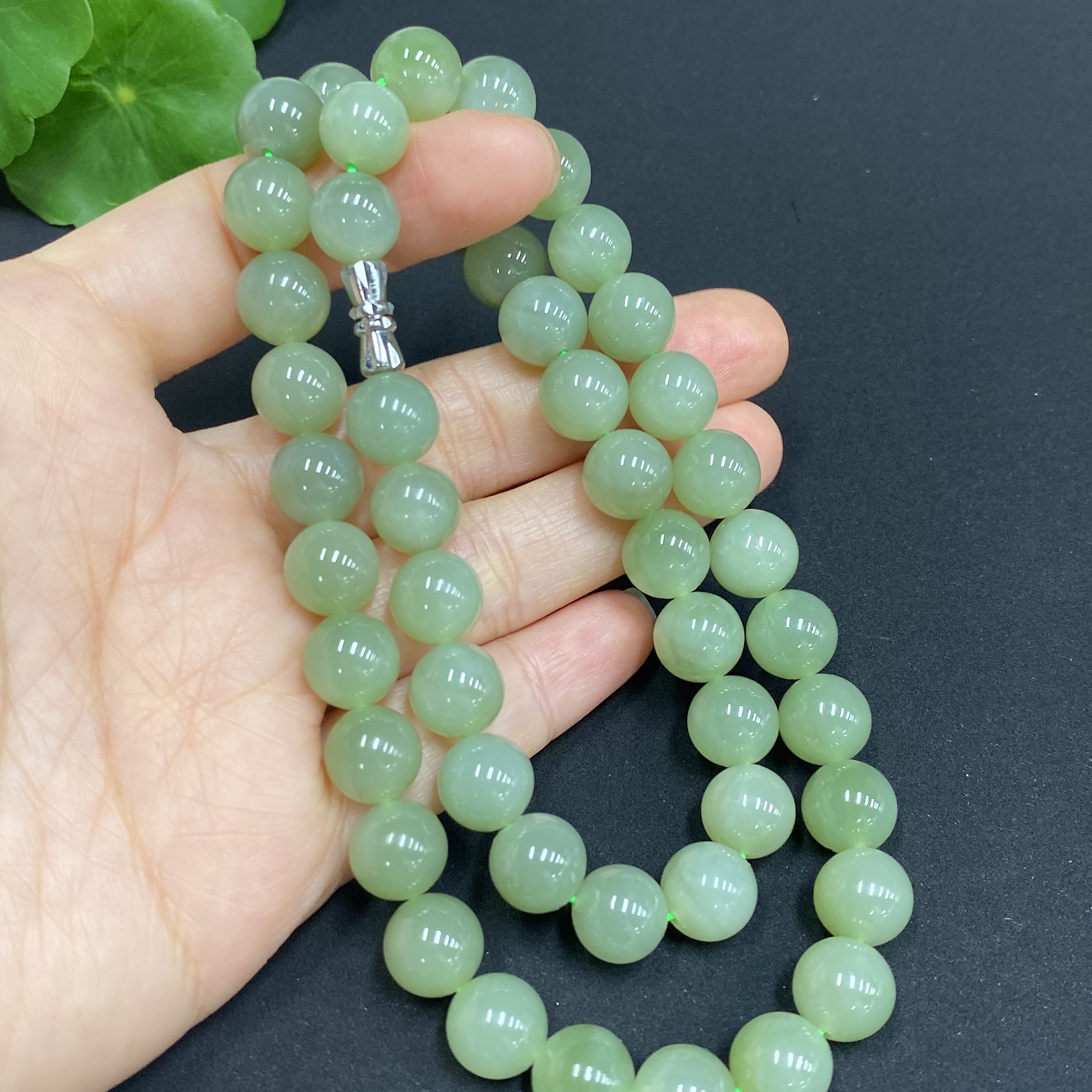 H32770550 Hetian Jade Bead Necklace, Approx. 9.1mm, Total Weight Approx. 64.1g