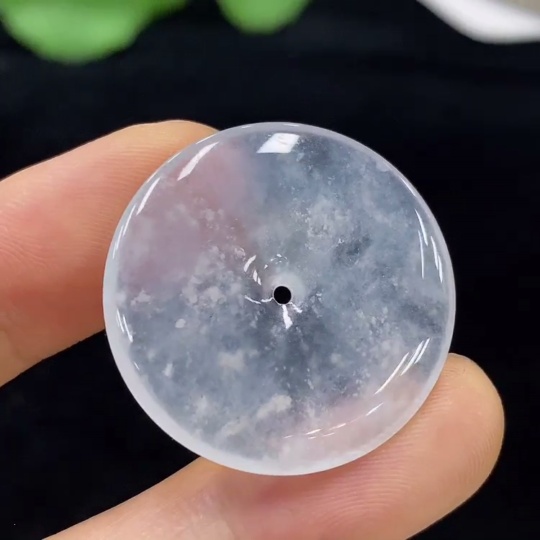 F33912281 Jadeite Peace Knot Pendant, Total Weight Approximately 6.35g