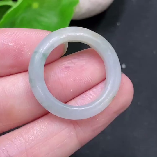 F33943956 Jadeite Unpolished Ring Total Weight Approx. 4.97g Size 20