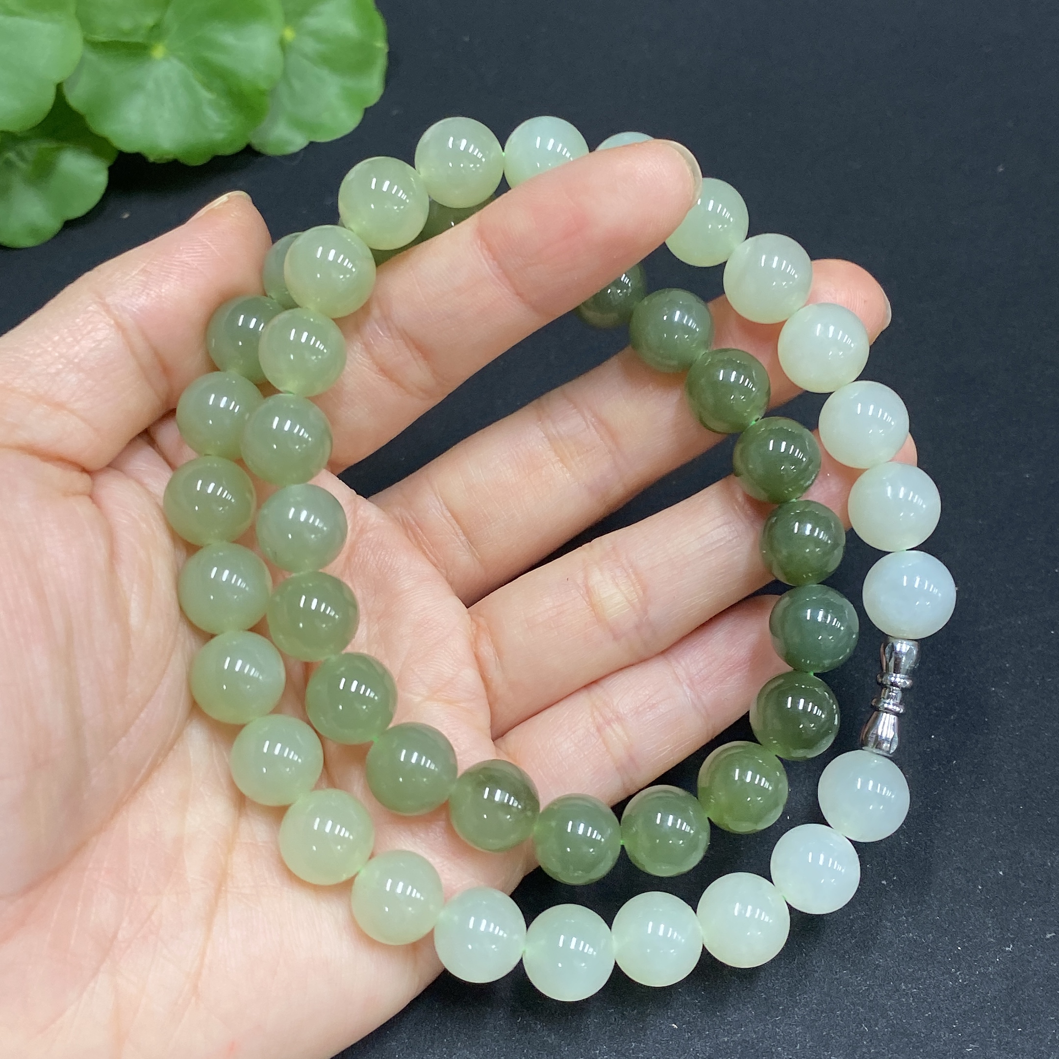 H34036027 Hetian Jade Bead Necklace, approx. 9.9mm, total weight approx. 69.9g