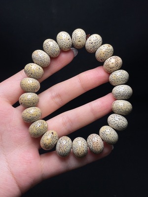 W34048066 Star and Moon Bodhi Bracelet, total weight about 33.9g, size approx. 14mm