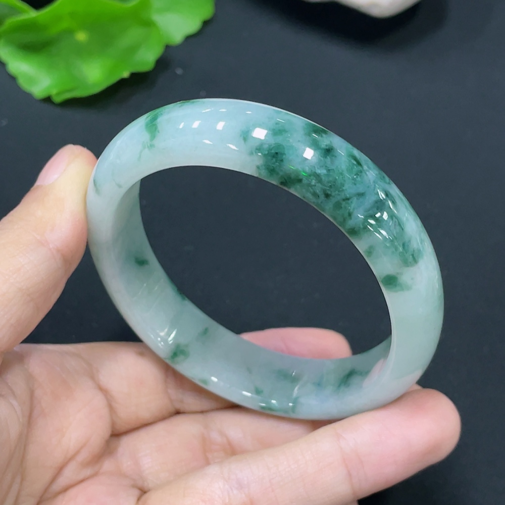 F31674043 Jadeite Concubine Bracelet Size 53.4/48.6 Total Weight Approx. 42.54g
