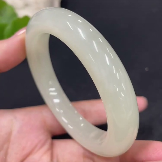 H30537650 Hetian Jade Round Bracelet, Size 57.4, Total Weight Approx. 66.5g