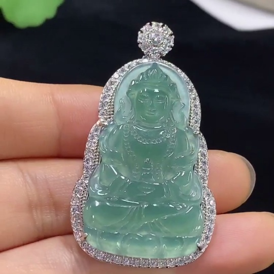 F32789290 Jadeite Cabochon Inlaid Pendant Non-Gold Total Weight Approx. 15.58g (including chain)