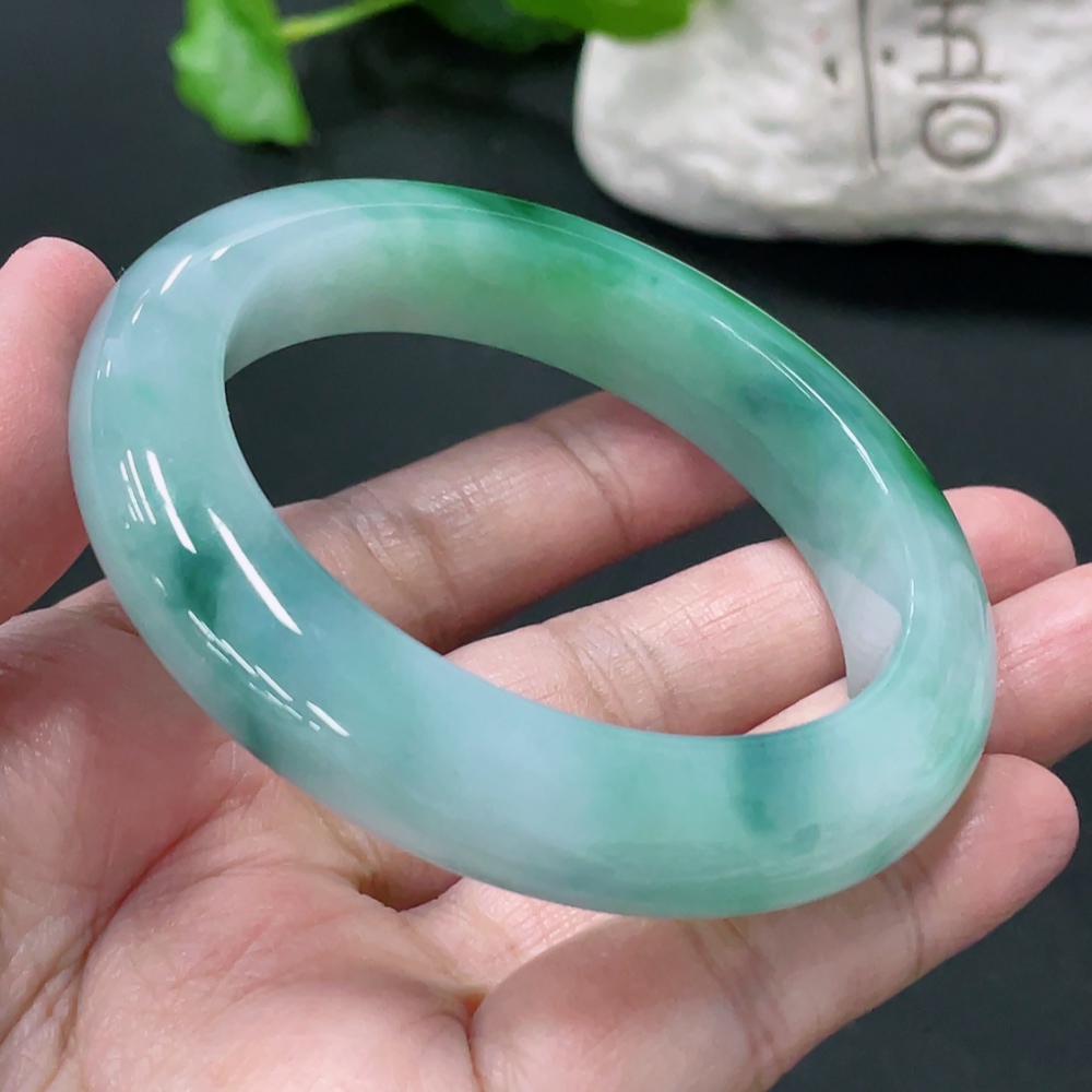 F33935186 Jadeite Round Bangle, Total Weight Approx. 67.8g, Size 54