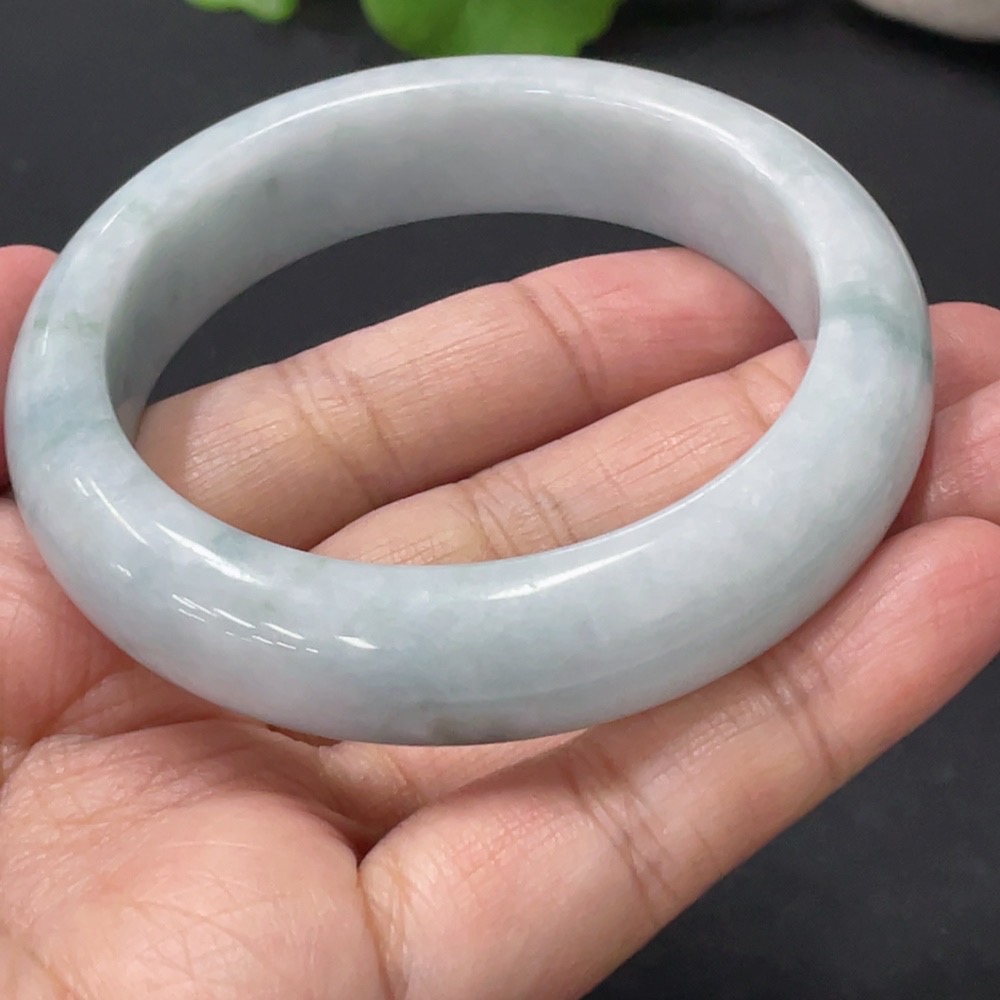 F29386960 Jadeite Circular Bracelet