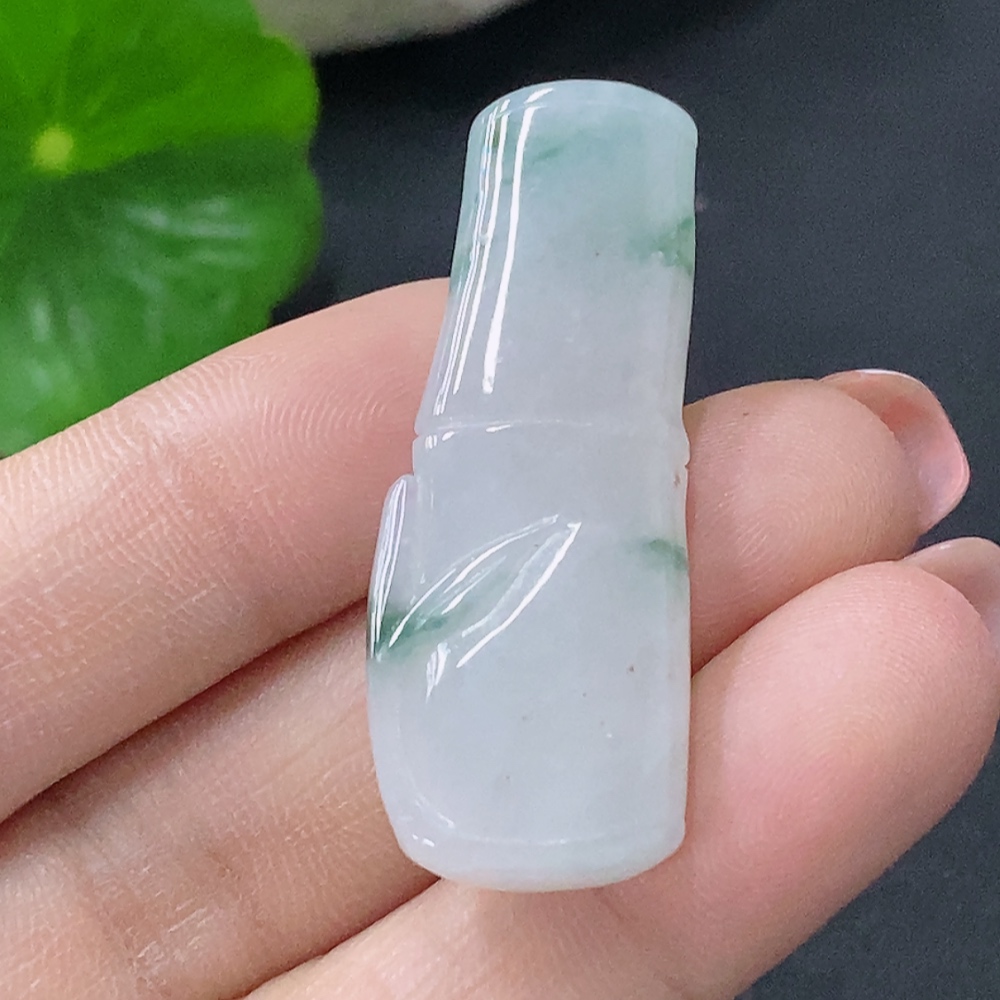 F27089779 Jadeite Pendant Bamboo Section Total Weight Approx. 7.69g