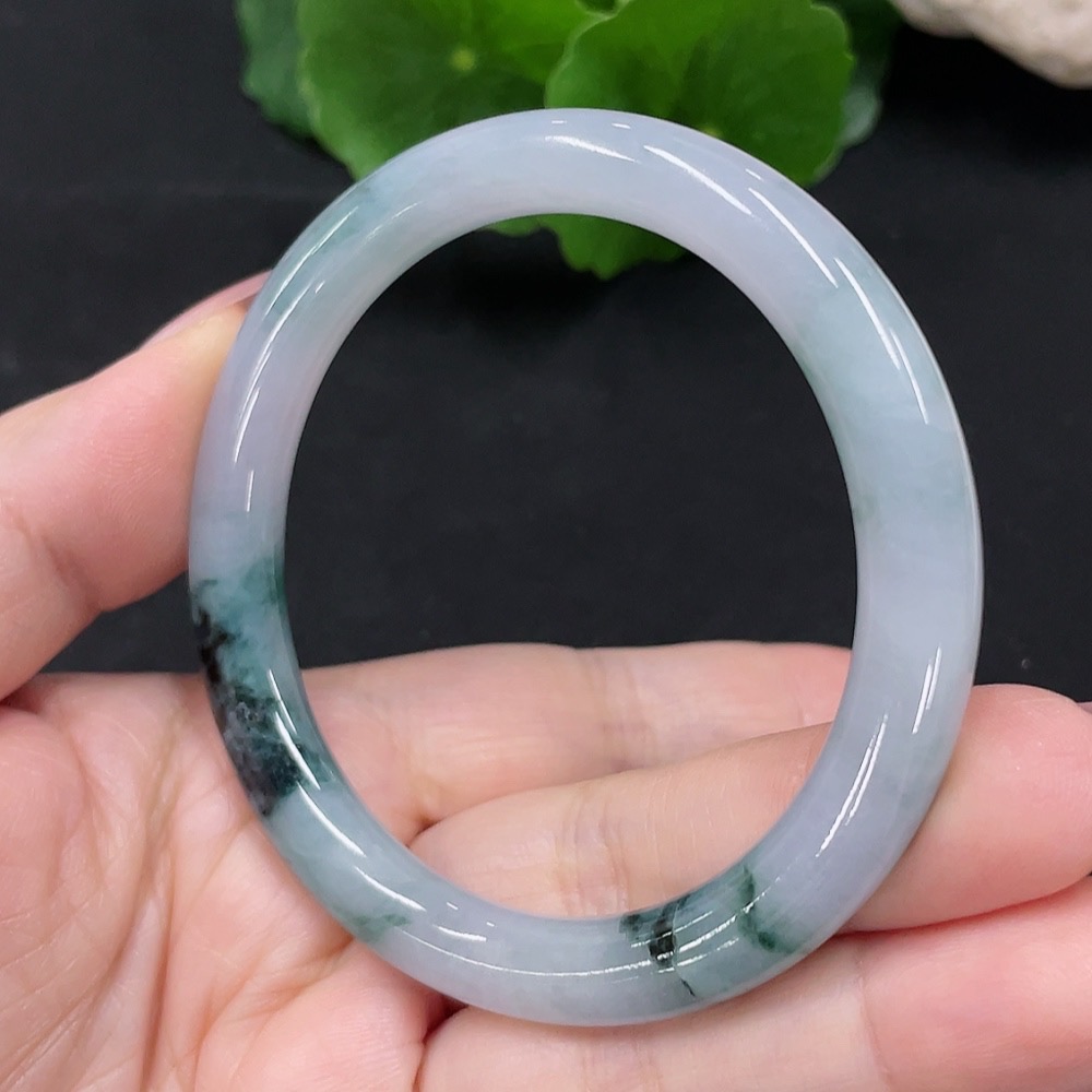 F34982369 Jadeite Round Bangle Size 53 Total Weight Approx. 29.8g (With Breakage/Damage) (Containing Other Mineral Components)