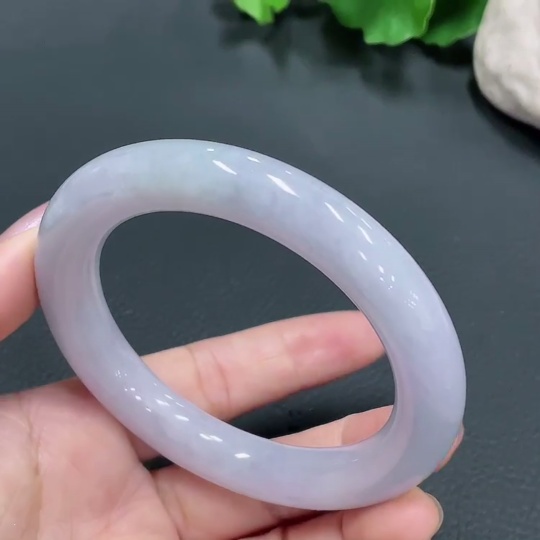 F22528624 Jadeite Bangle Size 57mm with Crack Total Weight 70.492g