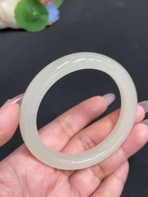 H33931930 Hetian Jade Round Bracelet Size 57.1 Total Weight Approx. 49.2g